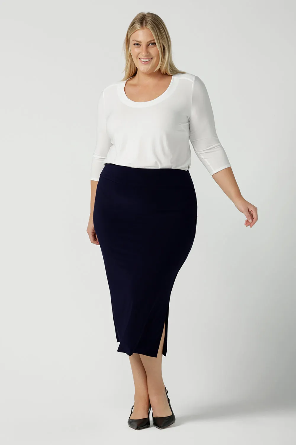 Andi Midi Tube Skirt in Navy