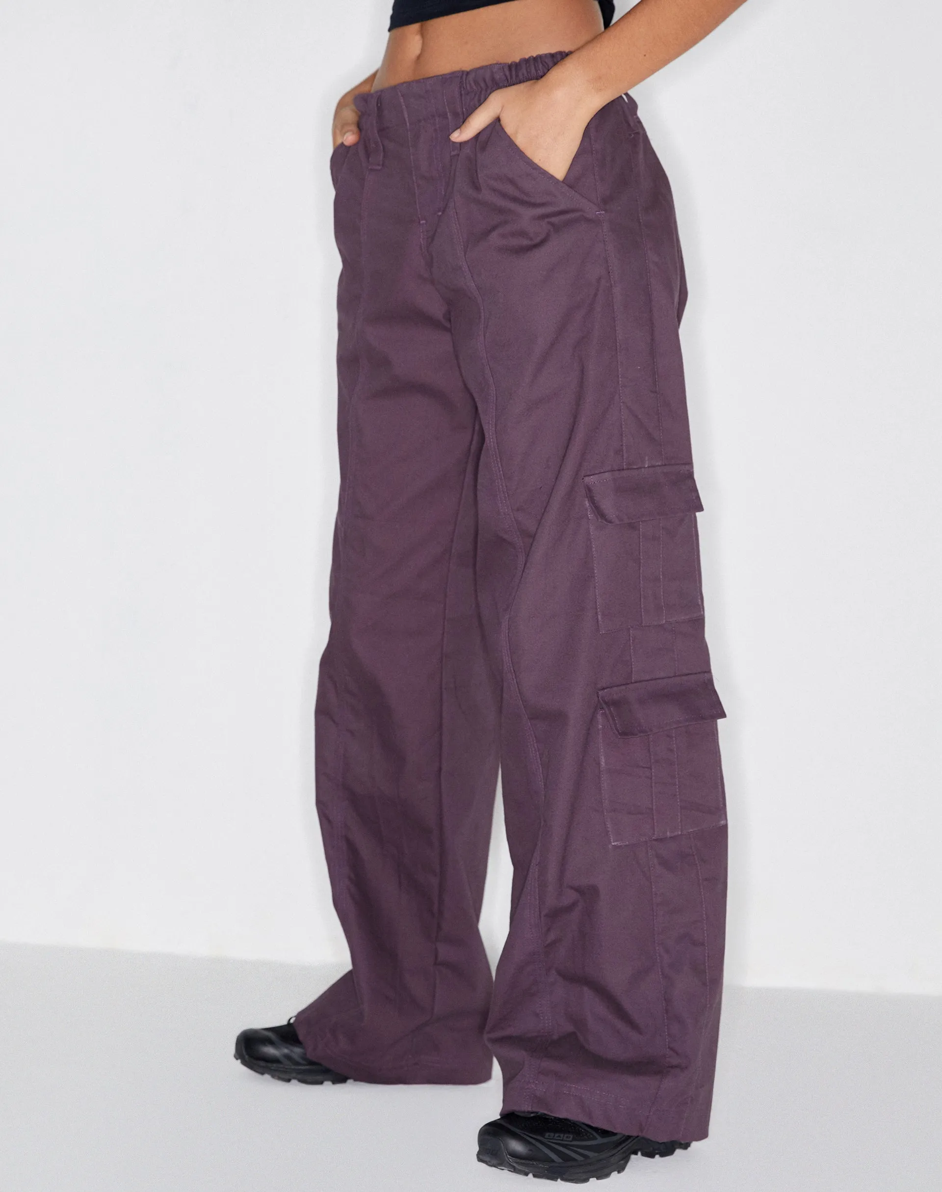 Hansa Cargo Trouser in Panama Dark Purple