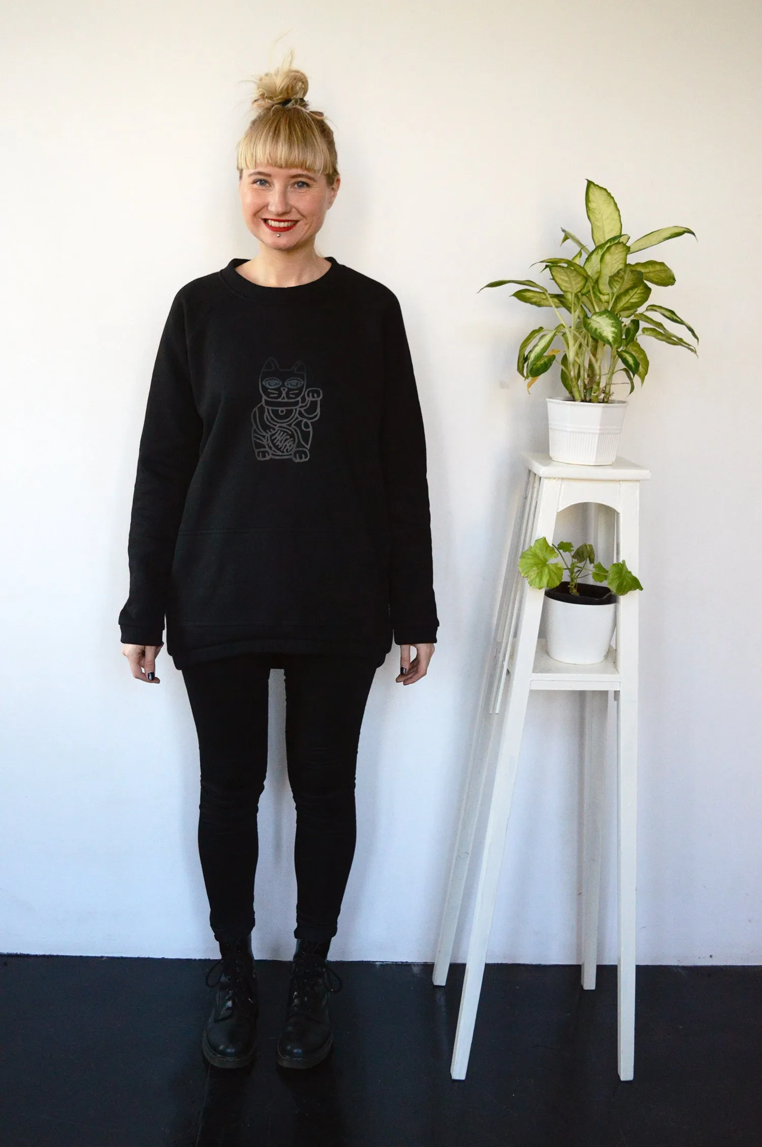 Light Grey Long and Warm Unisex Statement Sweater with Lucky Cat - Maneki-Neko Print "Somebody's Lucky Cat"