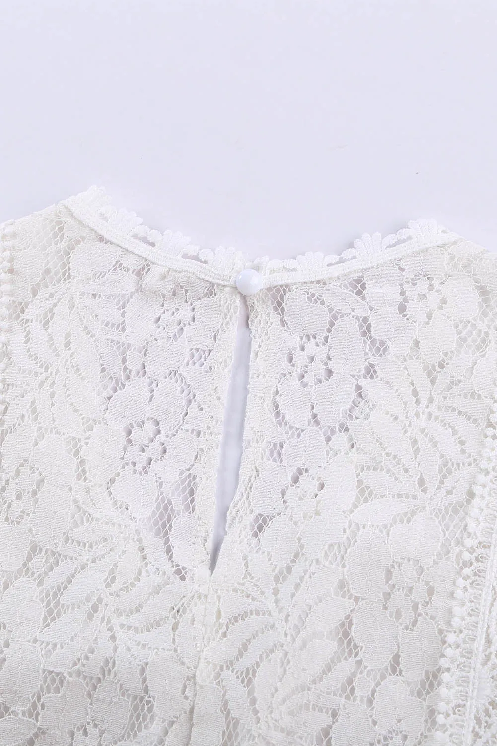 White V Neck Sleeveless Lace Top for Summer – Because You Deserve That Perfect Summer Vibe 🌞💖