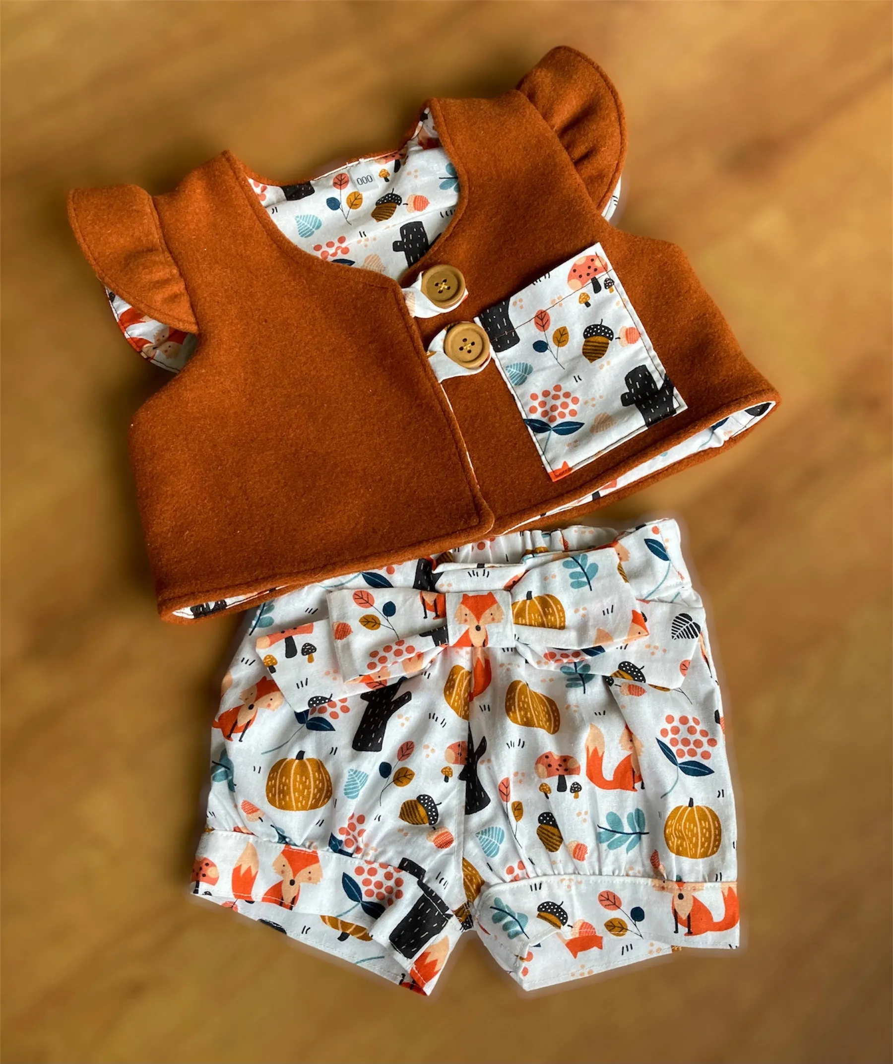 Wool Vest & Shorts Set size 000